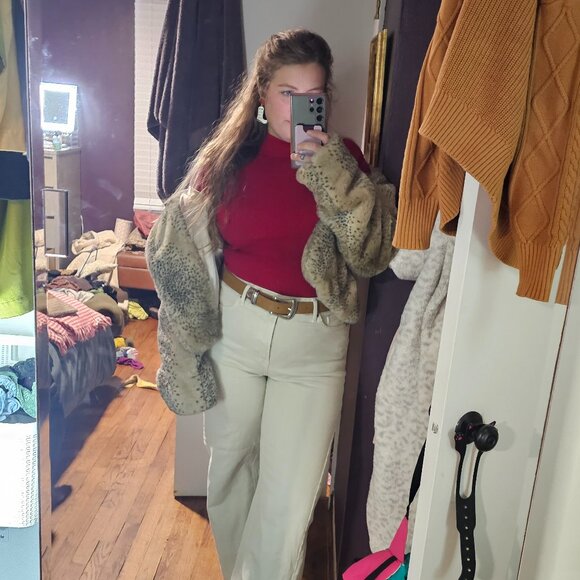 Meet your Posher, Allie - Picture 7 of 8